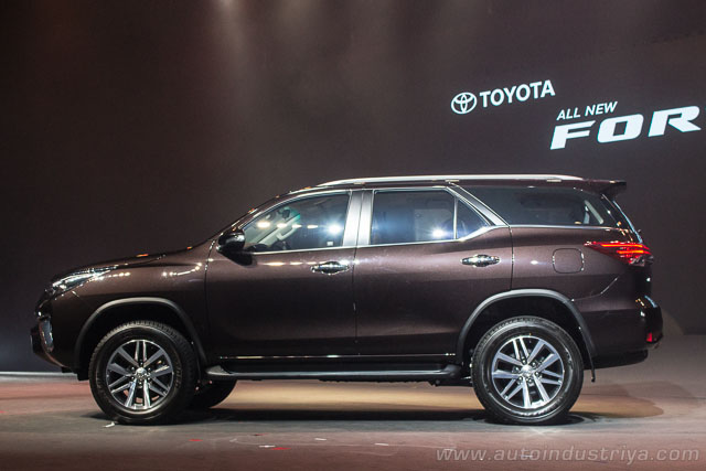 2016 Toyota Fortuner makes official global debut | AutoIndustriya