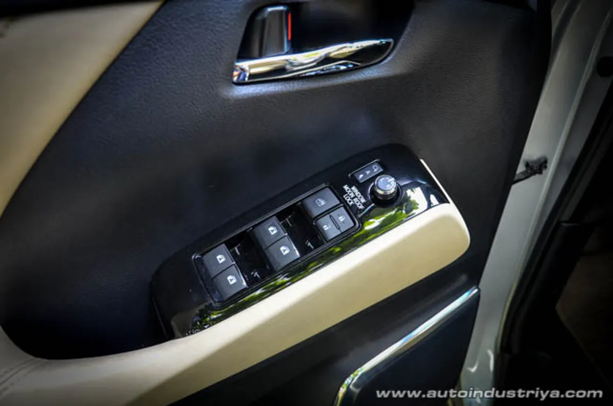 2015 Toyota Alphard V6