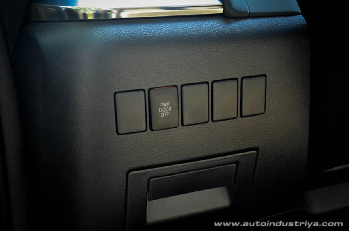 2015 Toyota Alphard V6