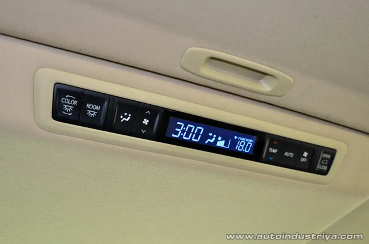 2015 Toyota Alphard V6