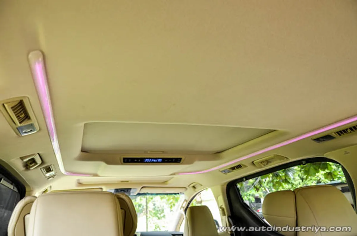 2015 Toyota Alphard V6