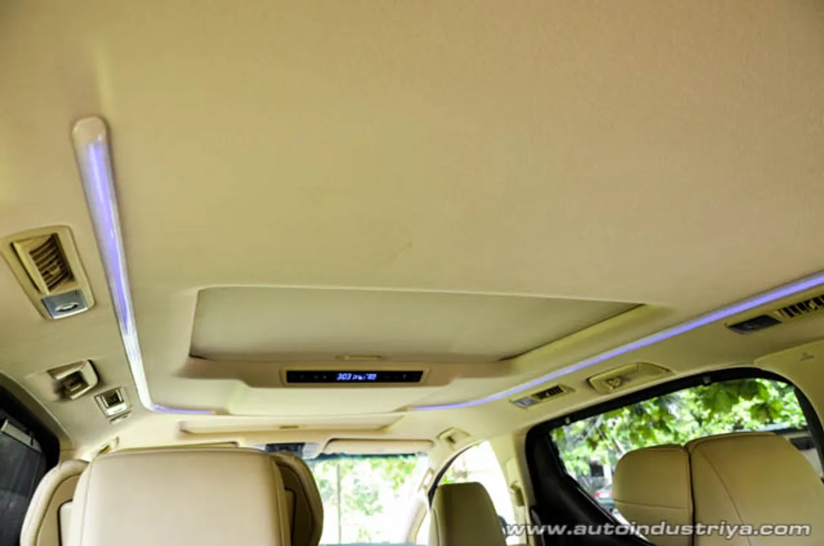 2015 Toyota Alphard V6