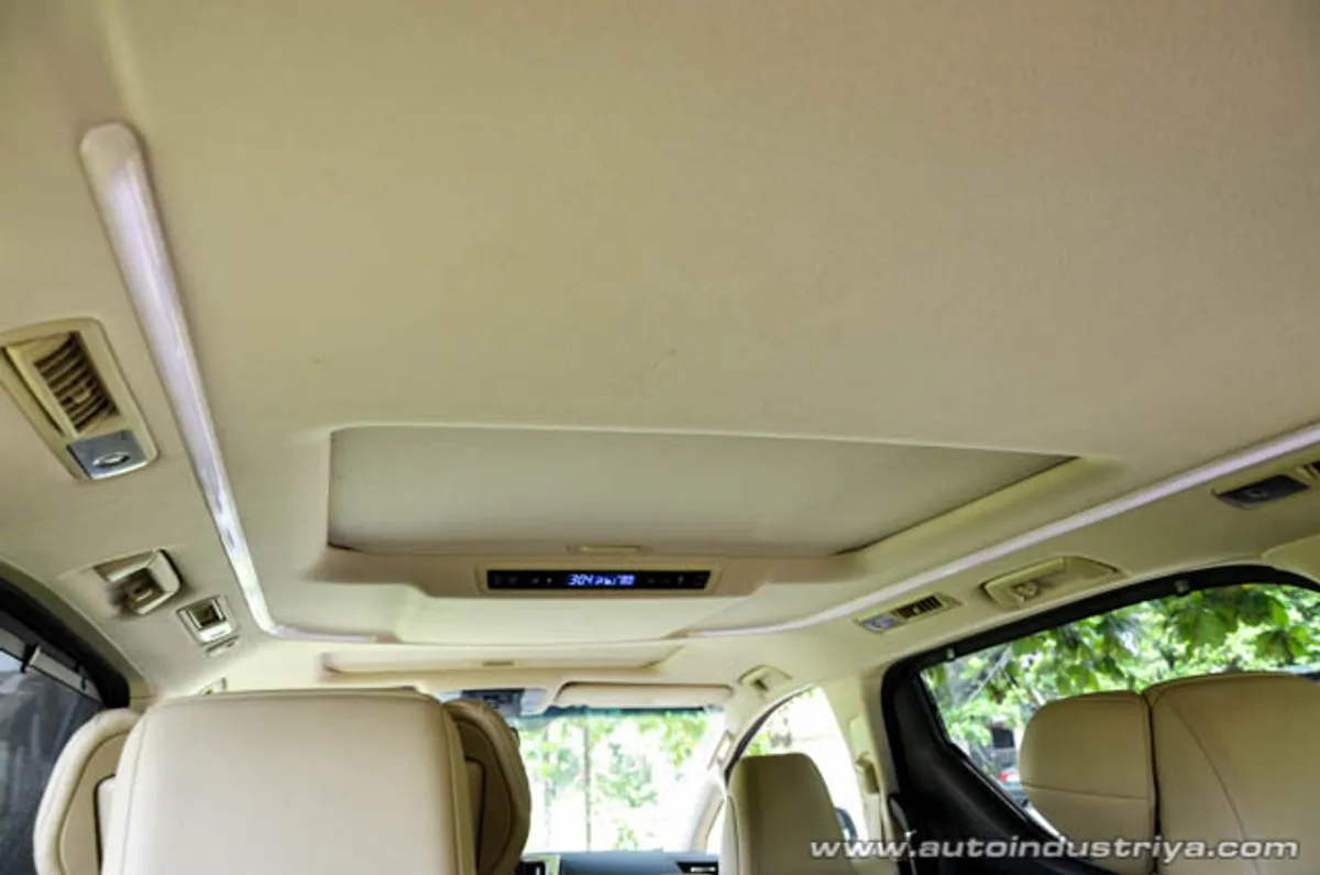 2015 Toyota Alphard V6