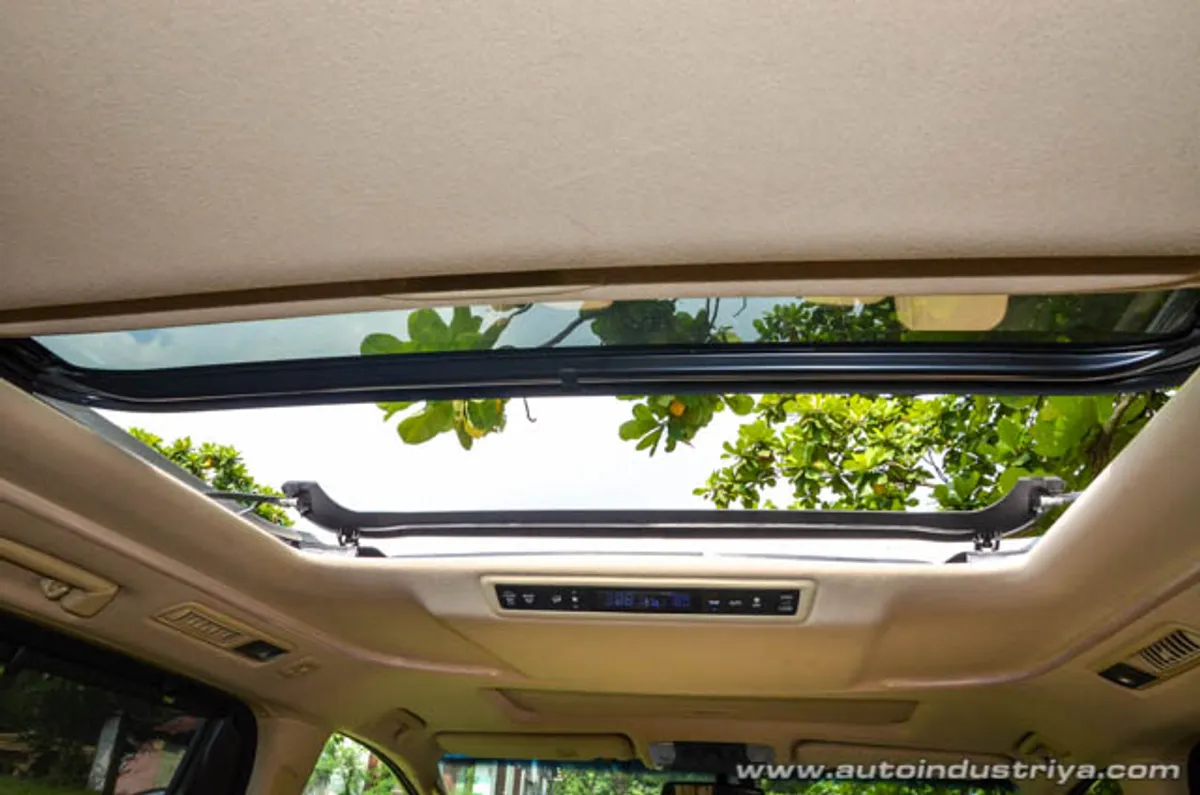 2015 Toyota Alphard V6