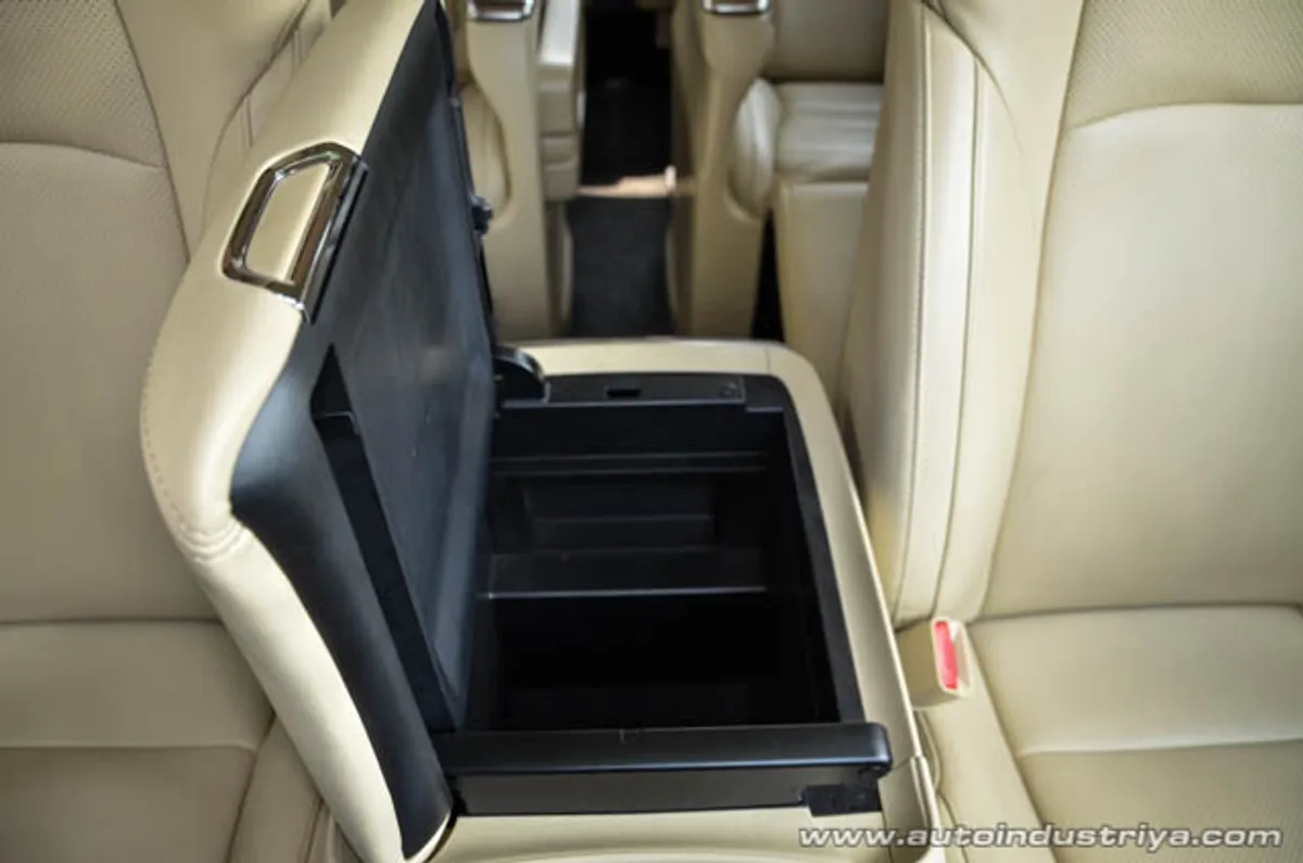 2015 Toyota Alphard V6