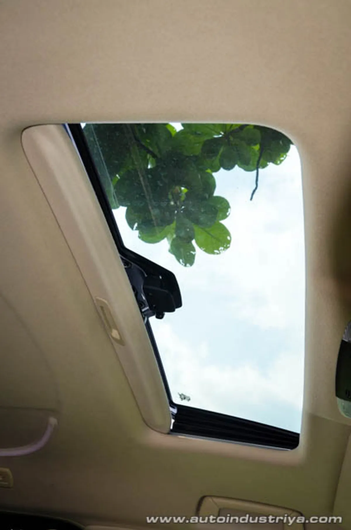 2015 Toyota Alphard V6