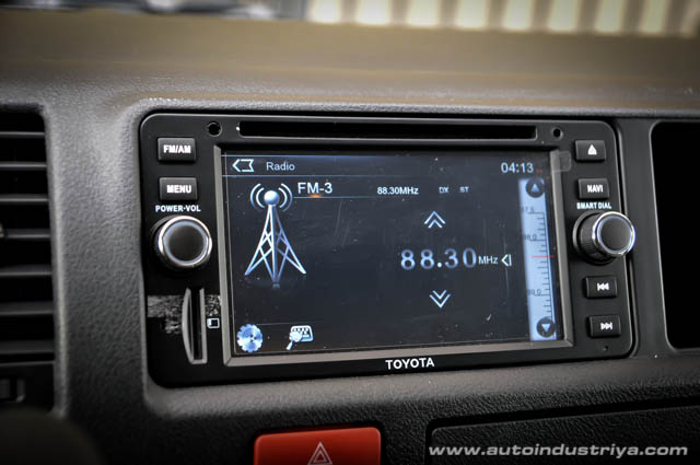 2015 Toyota Hiace Super Grandia LXV