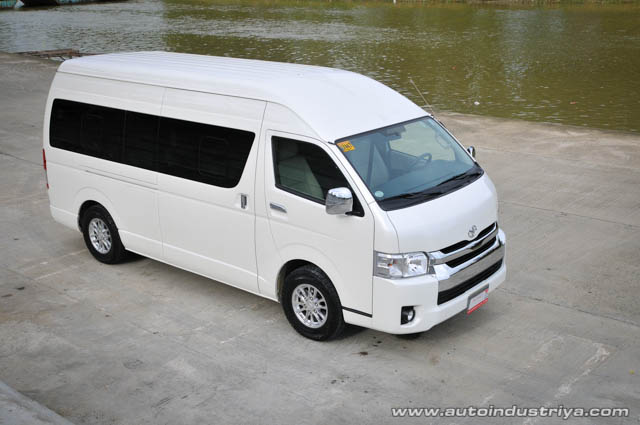 2015 Toyota Hiace Super Grandia LXV
