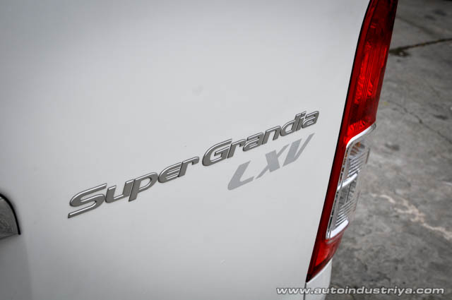 2015 Toyota Hiace Super Grandia LXV