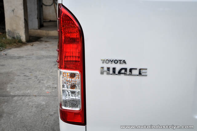 2015 Toyota Hiace Super Grandia LXV