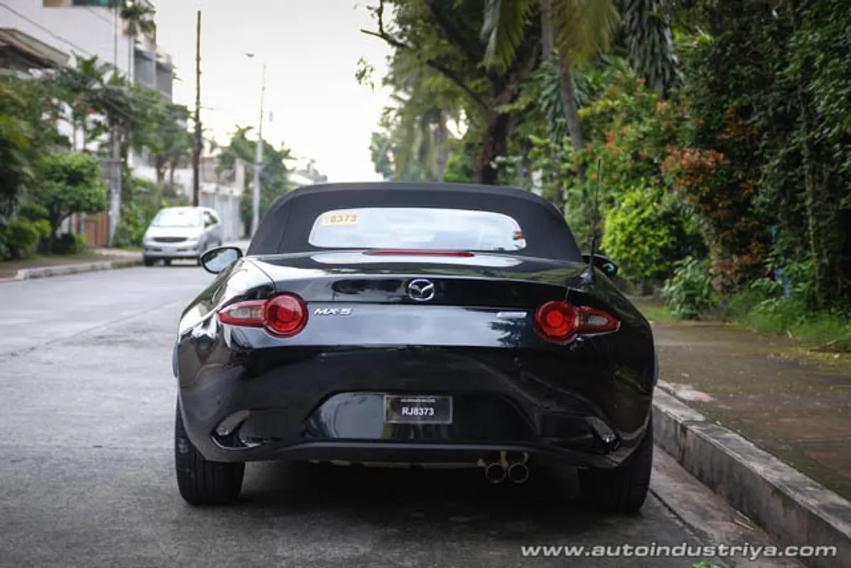 2015 Mazda MX-5 2.0L SkyActiv MT