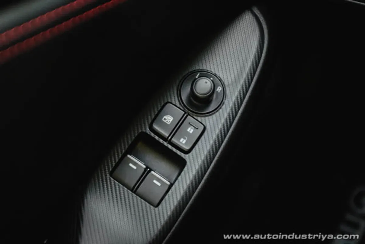 2015 Mazda MX-5 2.0L SkyActiv MT