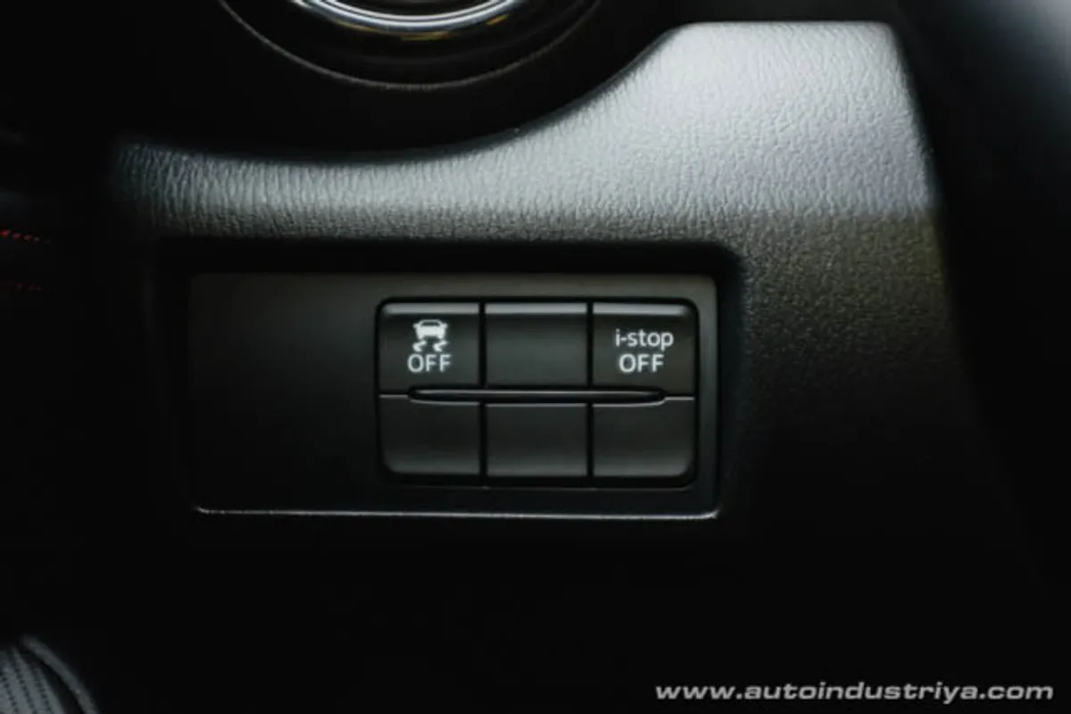 2015 Mazda MX-5 2.0L SkyActiv MT