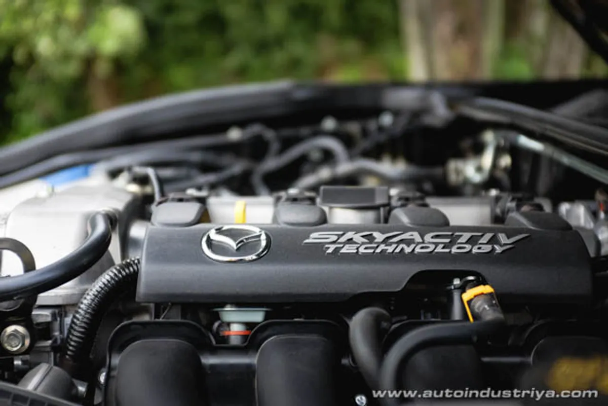 2015 Mazda MX-5 2.0L SkyActiv MT