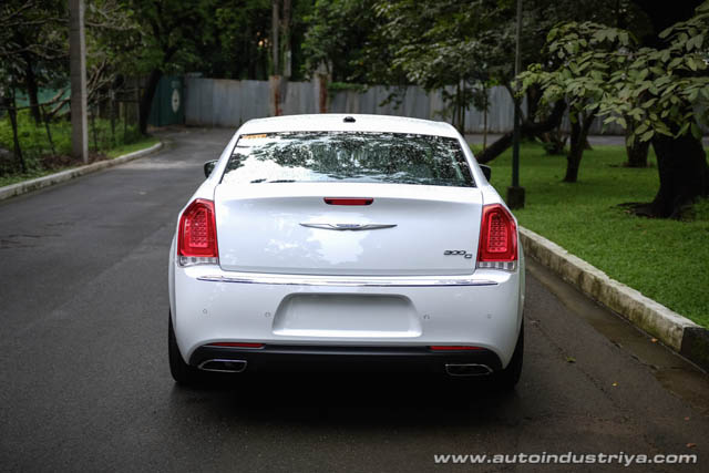 2015 Chrysler 300C