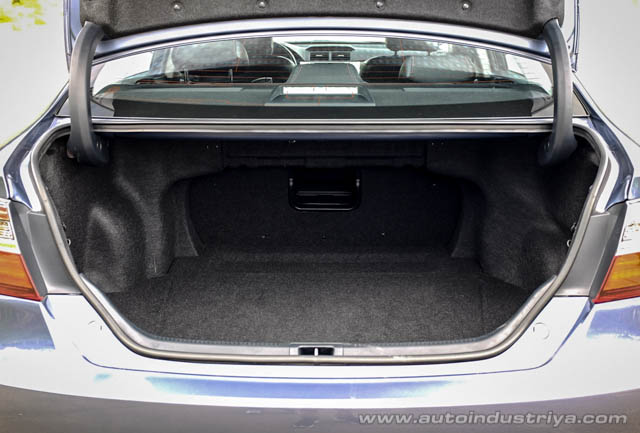 2015 Toyota Camry 2.5S AT