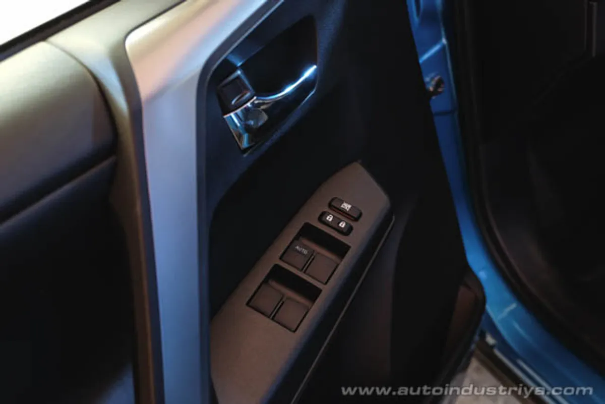 Toyota PH launches 2016 RAV4