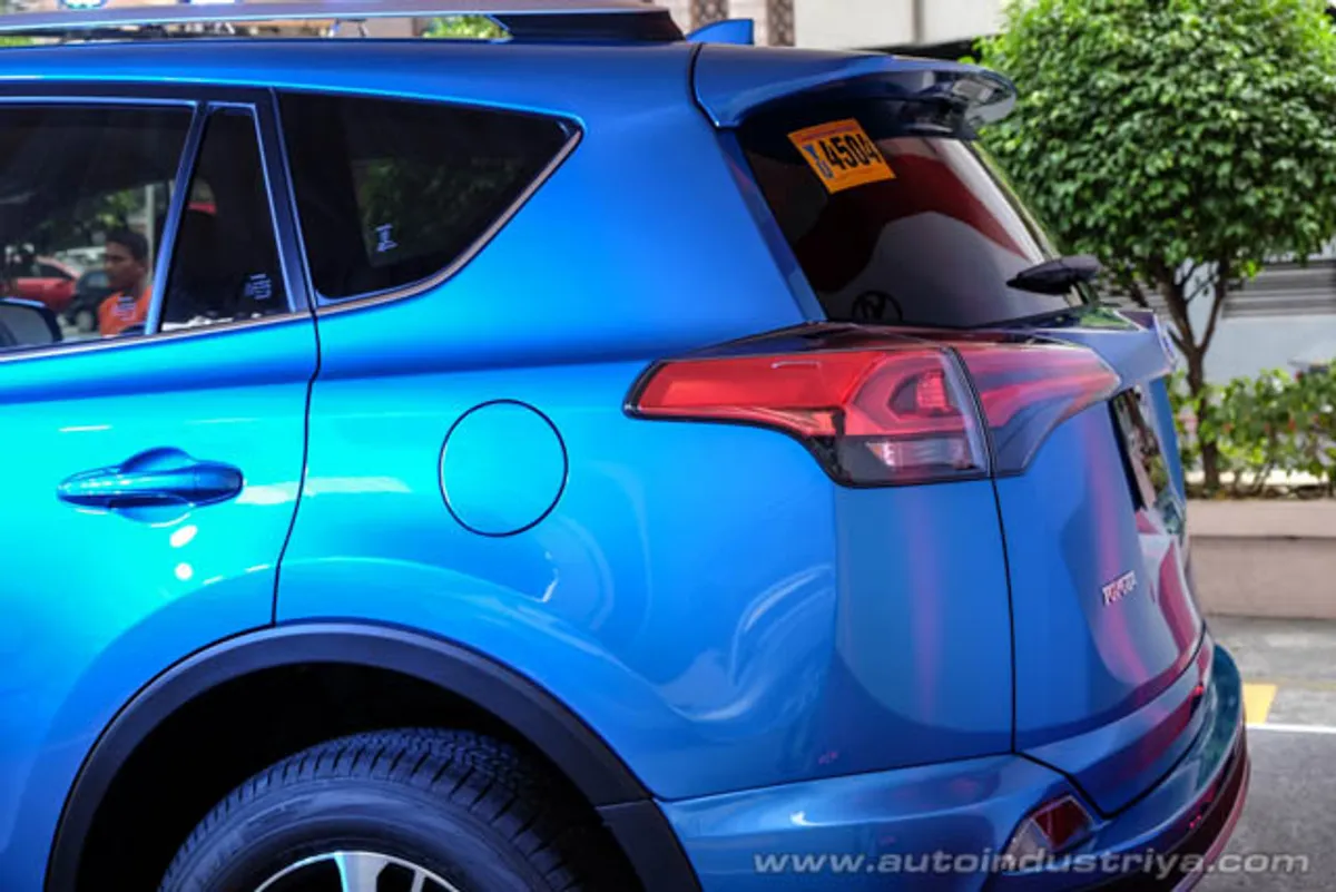 Toyota PH launches 2016 RAV4
