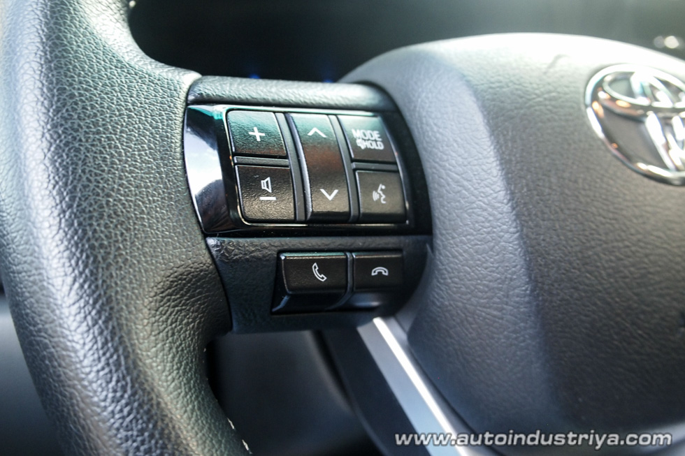 2016 Toyota Fortuner 2.4V 4x2 AT