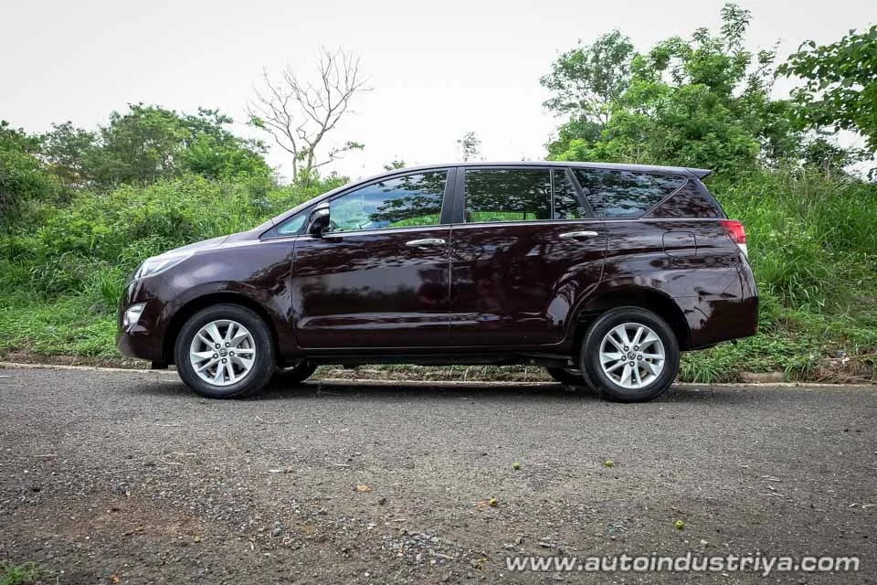 2016 Toyota Innova 2.0 G AT | AutoIndustriya