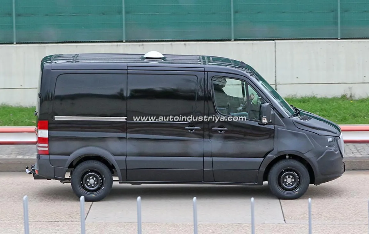 Spied: 2018 Mercedes-Benz Sprinter test mule sighted | AutoIndustriya