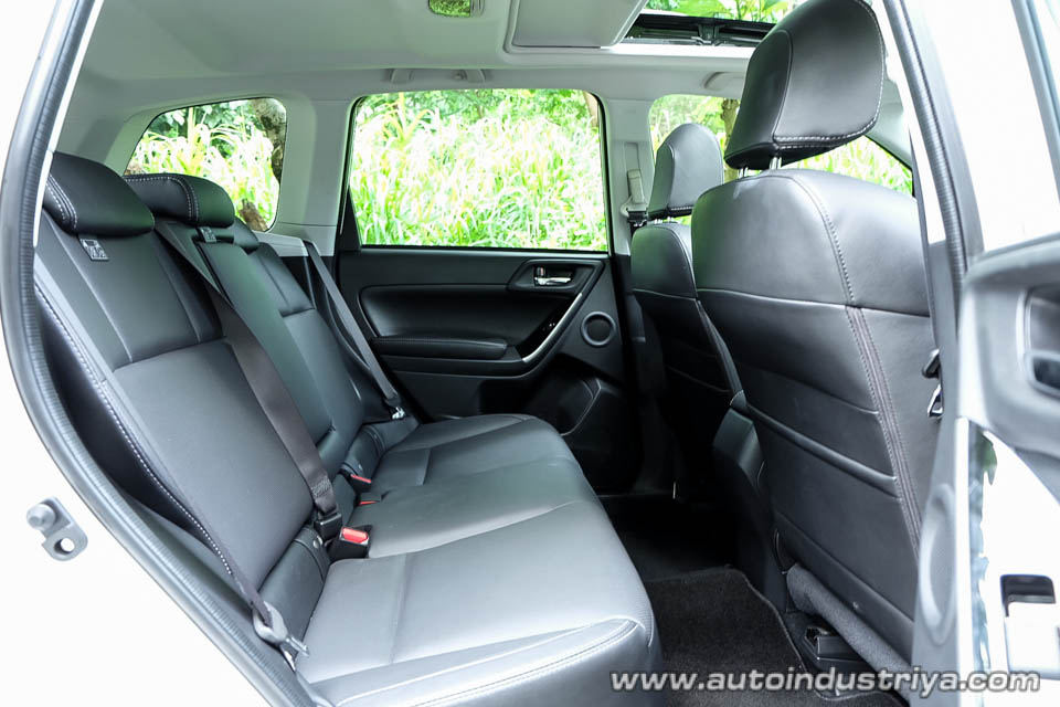 2016 Subaru Forester rear