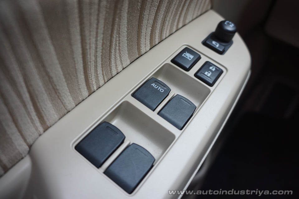 2016 Suzuki Ertiga GLX A/T