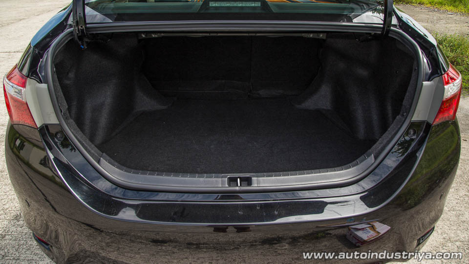 Past meets present: The Toyota Corolla Big Body and Altis