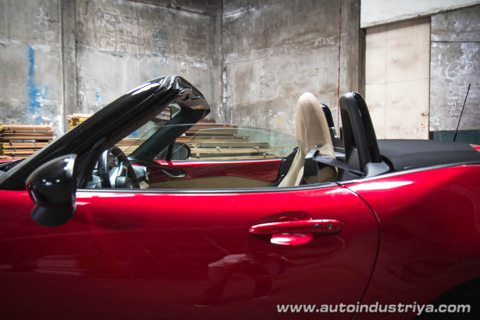 2016 Mazda MX-5 2.0 SkyActiv-G Coupe AT