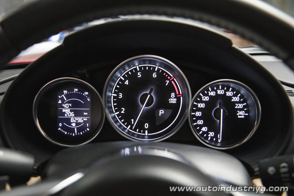 2016 Mazda MX-5 2.0 SkyActiv-G Coupe AT