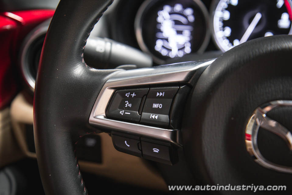 2016 Mazda MX-5 2.0 SkyActiv-G Coupe AT