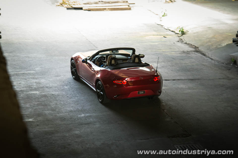 2016 Mazda MX-5 2.0 SkyActiv-G Coupe AT