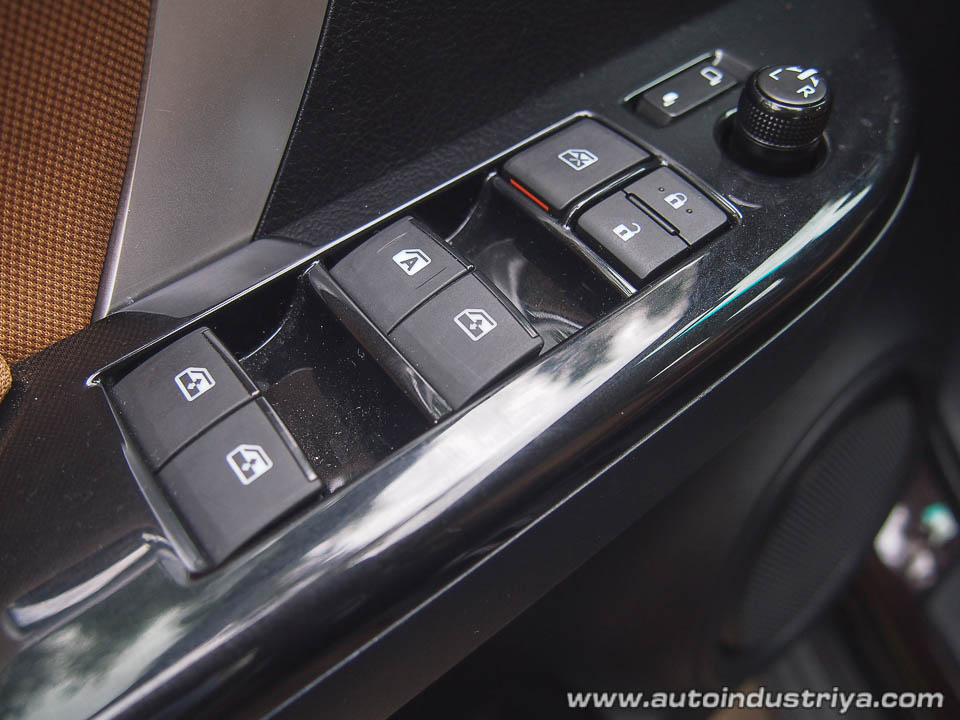 2016 Toyota Fortuner 2.7G AT