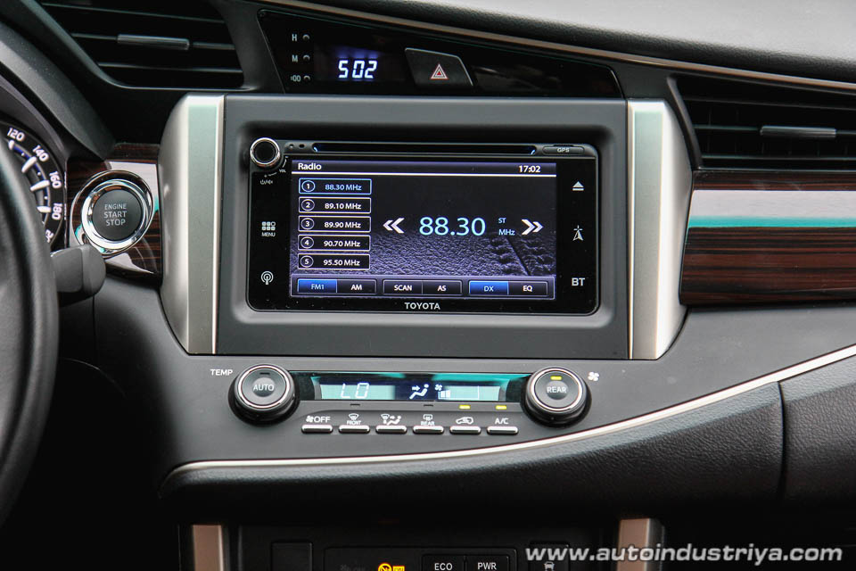 2016 Toyota Innova 2.8 V AT