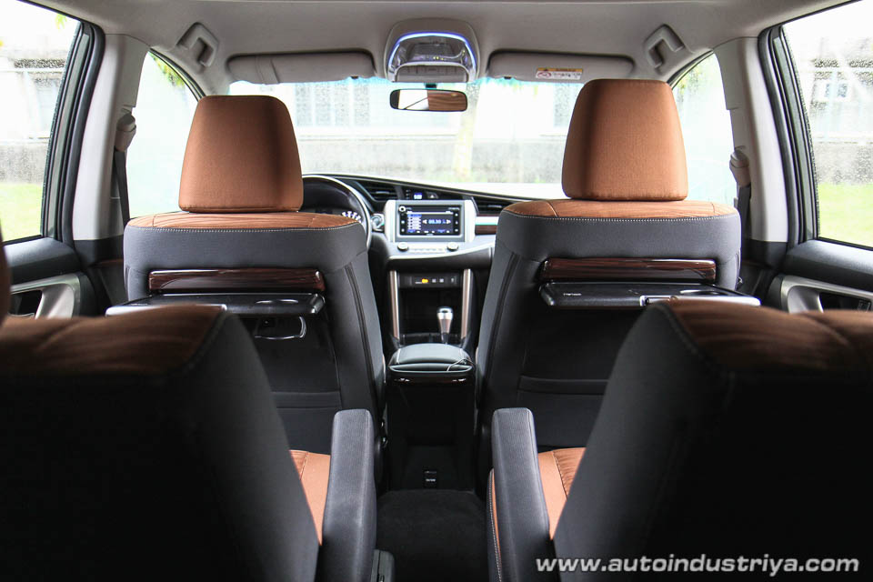 2016 Toyota Innova 2.8 V AT