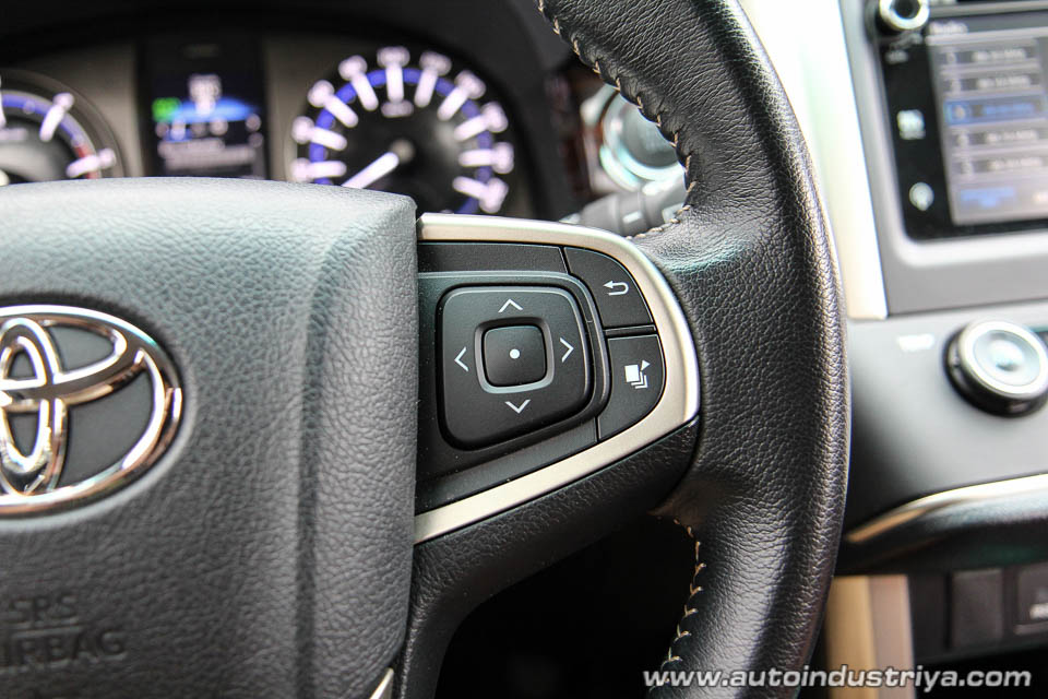 2016 Toyota Innova 2.8 V AT