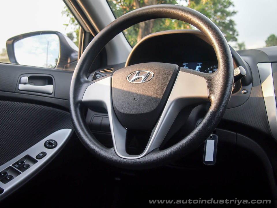 2016 Hyundai Accent 1.6 GL CRDI M/T Sedan