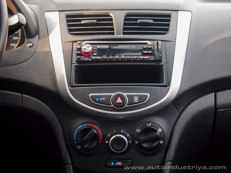 2016 Hyundai Accent 1.6 GL CRDI M/T Sedan