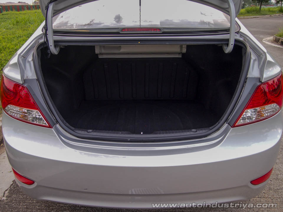 2016 Hyundai Accent 1.6 GL CRDI M/T Sedan