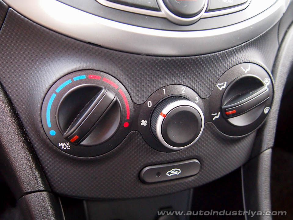 2016 Hyundai Accent 1.6 GL CRDI M/T Sedan