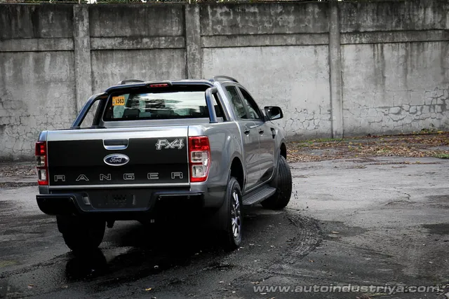 2017 Ford Ranger FX4 | AutoIndustriya