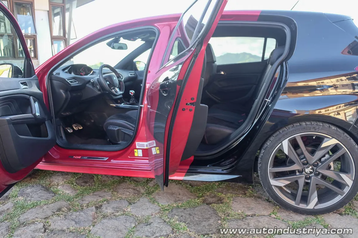 2016 Peugeot 308 GTi 