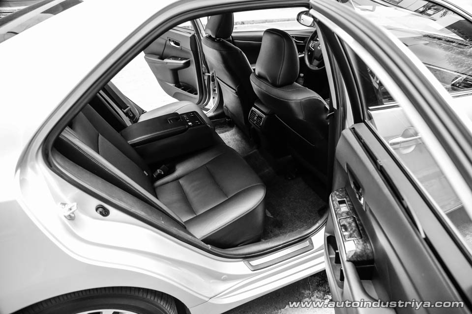 2016 Toyota Camry V6