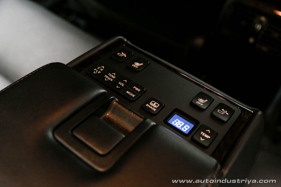 2016 Toyota Camry V6