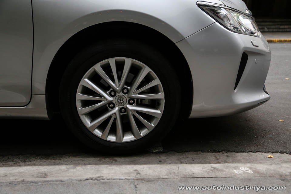 2016 Toyota Camry V6