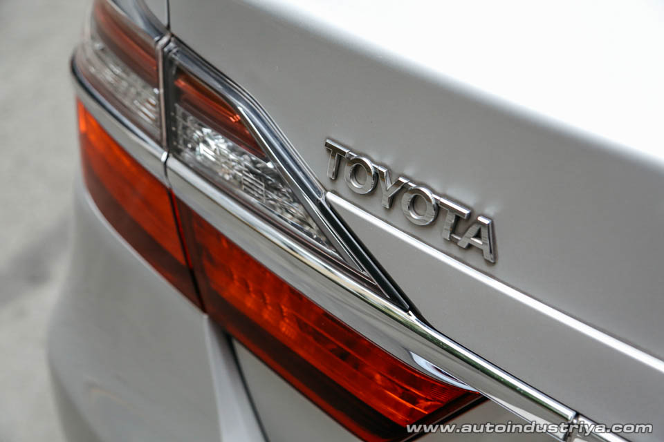 2016 Toyota Camry V6