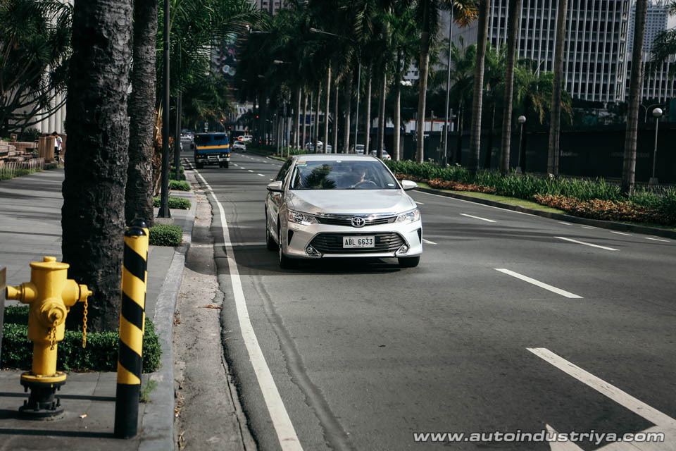2016 Toyota Camry V6
