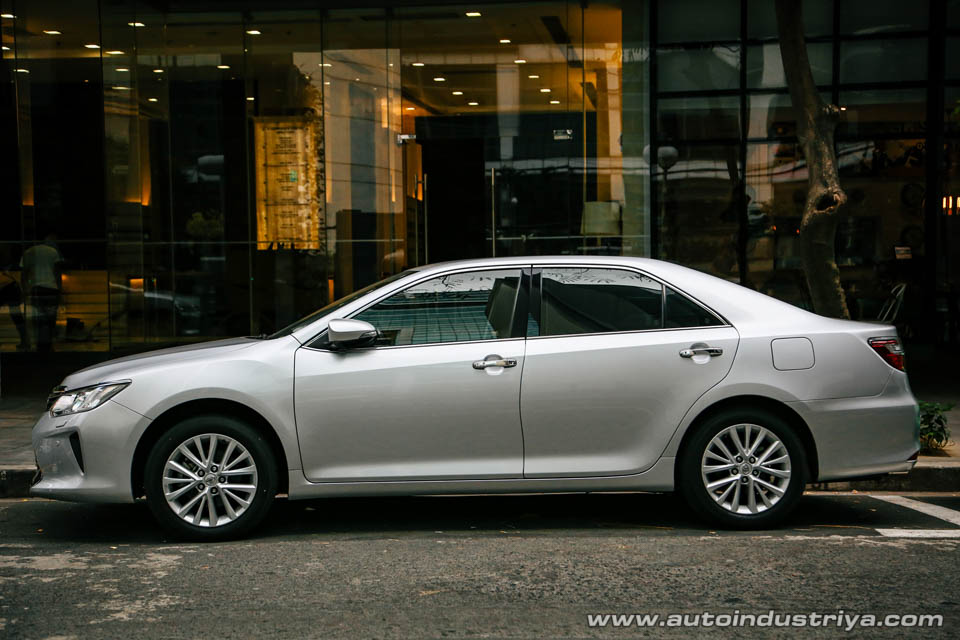 2016 Toyota Camry V6