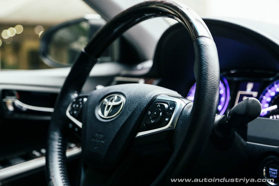 2016 Toyota Camry V6