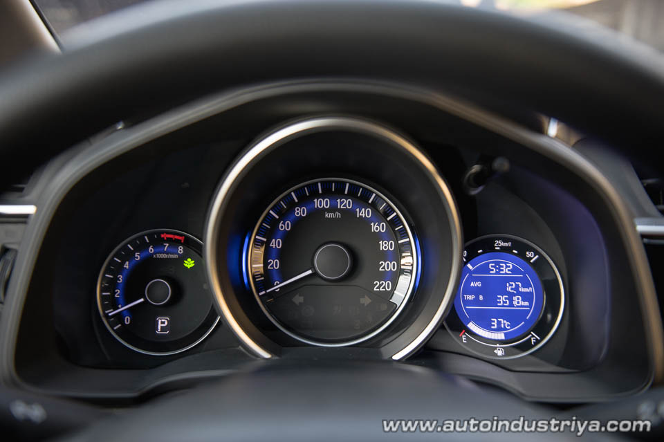 2016 Honda Jazz 1.5 V CVT